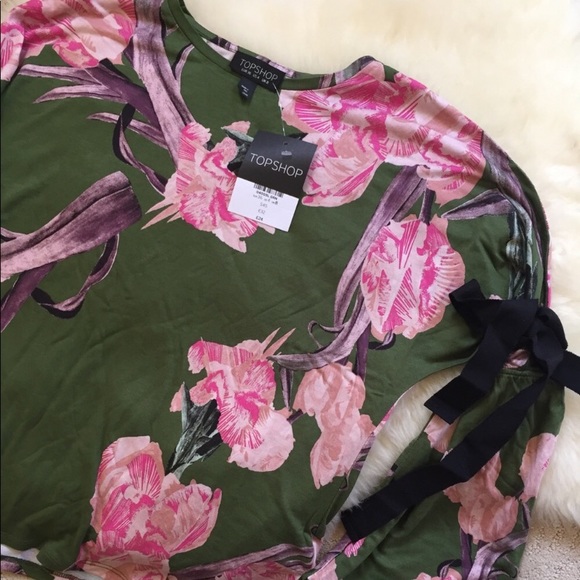 Topshop Floral Tie Sleeve Top - Picture 6 of 7
